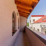 Aparthotel Cozy Unique In Brasov