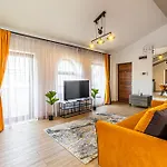 Cozy Unique In 4* Brasov