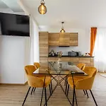 Aparthotel Cozy Unique In Brasov