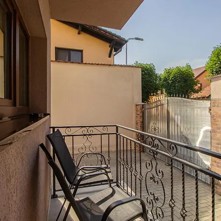 Unique Aparthotel In Brasov 4*