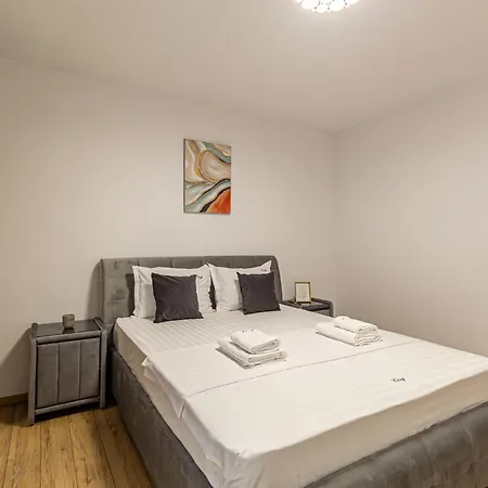 Апарт-готель Unique And Cozy In Брашов