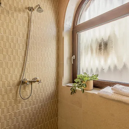 Aparthotel Cozy Unique In Brašov