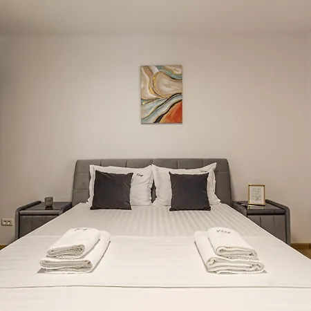 Unique Aparthotel In Brasov