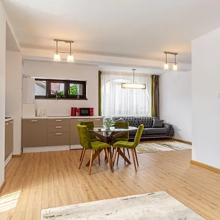 Unique Aparthotel In Brasov 4* Braşov