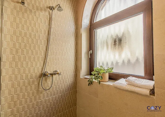 Lägenhetshotell Unique In Braşov