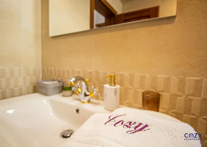 Aparthotel Unique In 4*