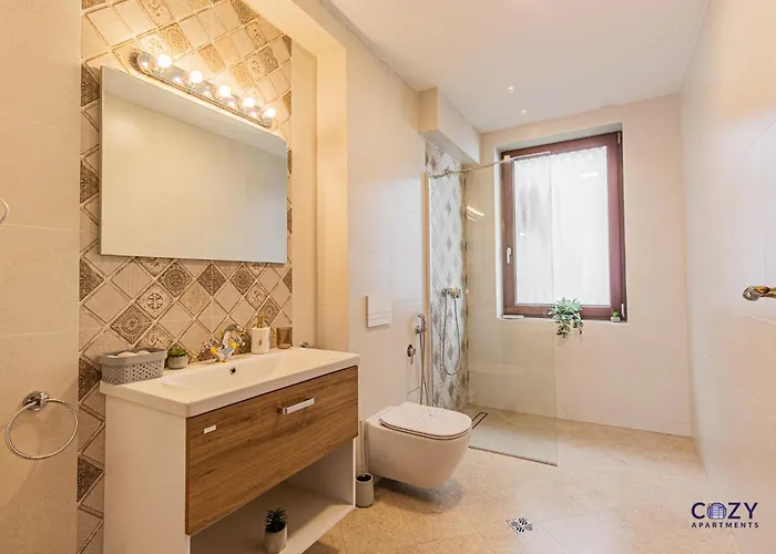 Unique In Aparthotel 4*